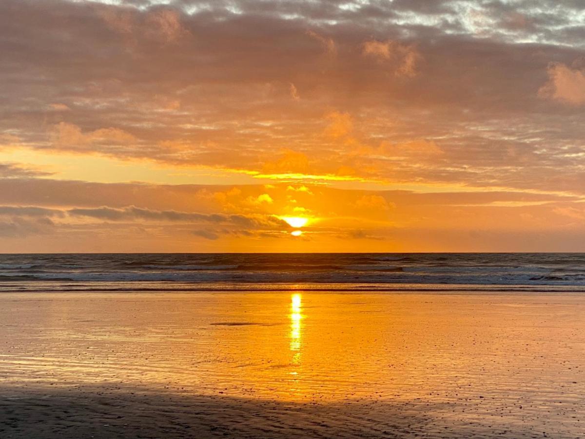 Otaki Beachfront Getaway エクステリア 写真